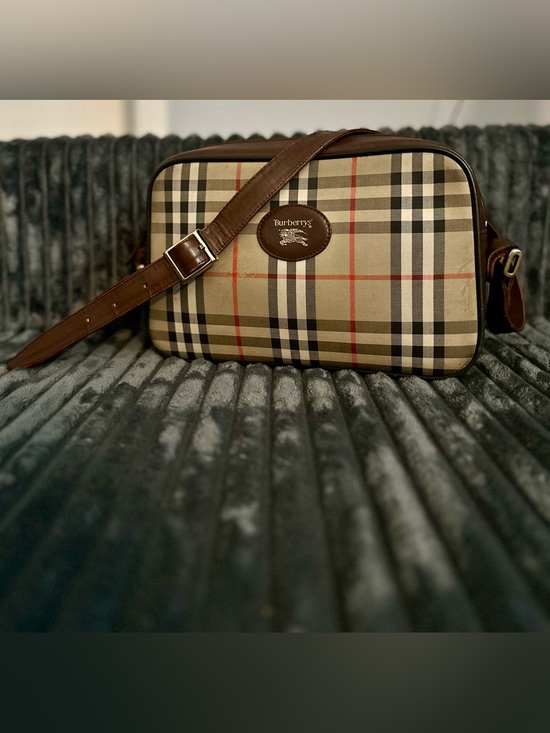 Burberry Handbags - Burberrys 1980-1990 Nova Check Camera Bag crossbody Bag VINTAGE Messenger Bag